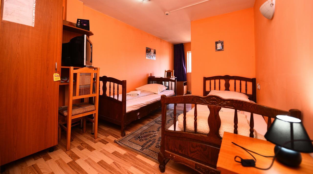 Pensiunea Dealul Viilor Deva Esterno foto